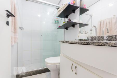 Apartamento para alugar com 75m², 2 quartos e 1 vaga Apartamento para alugar com 75m², 2 quartos e 1 vagaBanheiro Social