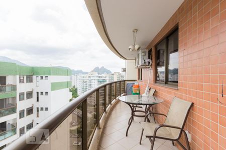 Varanda de apartamento para alugar com 2 quartos, 75m² em Jacarepaguá, Rio de Janeiro