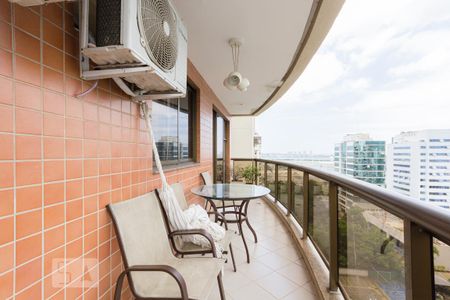 Varanda de apartamento para alugar com 2 quartos, 75m² em Jacarepaguá, Rio de Janeiro
