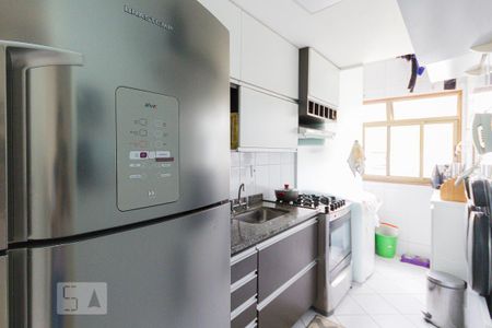 Apartamento para alugar com 75m², 2 quartos e 1 vaga Apartamento para alugar com 75m², 2 quartos e 1 vagaCozinha e Área de Serviço