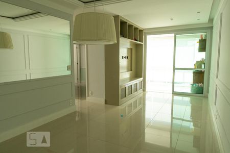 Sala  de apartamento à venda com 2 quartos, 85m² em Icaraí, Niterói