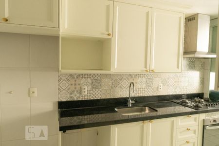 Apartamento à venda com 85m², 2 quartos e 1 vagaCozinha