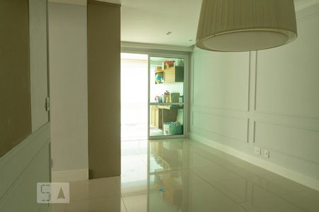Sala  de apartamento à venda com 2 quartos, 85m² em Icaraí, Niterói