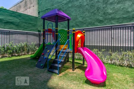 Apartamento para alugar com 38m², 2 quartos e sem vaga Apartamento para alugar com 38m², 2 quartos e sem vagaÁrea Comum - Playground