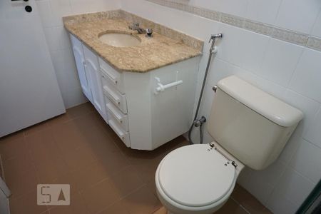 Apartamento à venda com 68m², 1 quarto e 1 vagaDetalhe do banheiro