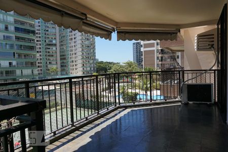 Apartamento à venda com 68m², 1 quarto e 1 vagaVaranda da Sala