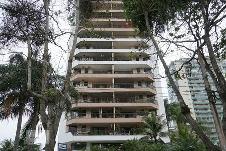 Apartamento à venda com 68m², 1 quarto e 1 vagaFachada