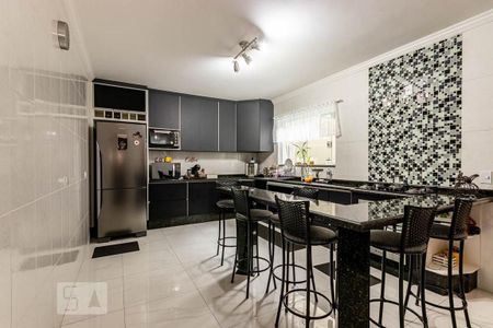 Casa à venda com 110m², 2 quartos e 2 vagas Casa à venda com 110m², 2 quartos e 2 vagasCozinha