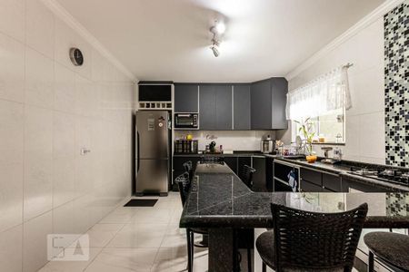 Casa à venda com 110m², 2 quartos e 2 vagas Casa à venda com 110m², 2 quartos e 2 vagasCozinha