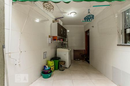 Casa à venda com 110m², 2 quartos e 2 vagas Casa à venda com 110m², 2 quartos e 2 vagasÁrea de serviço