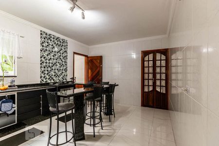 Casa à venda com 110m², 2 quartos e 2 vagas Casa à venda com 110m², 2 quartos e 2 vagasCozinha