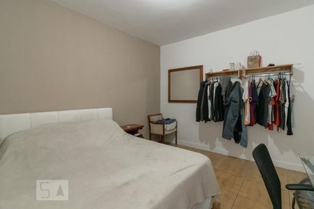 Quarto 1 de casa para alugar com 2 quartos, 80m² em Cidade Vargas, São Paulo