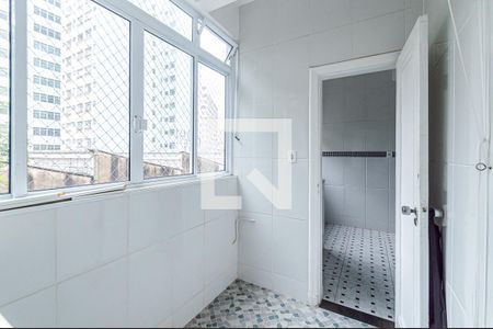 Apartamento à venda com 100m², 2 quartos e sem vaga Apartamento à venda com 100m², 2 quartos e sem vagaArea de Serviço