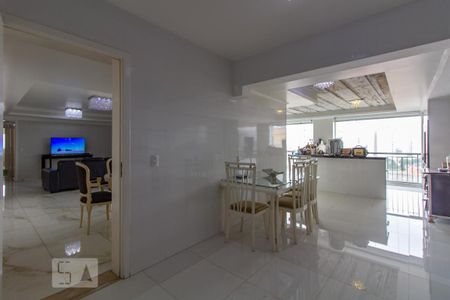 Apartamento à venda com 300m², 4 quartos e 2 vagasCozinha