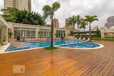 Apartamento à venda com 300m², 4 quartos e 2 vagasÁrea comum - Piscina