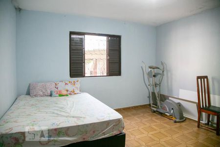Quarto 1 de casa à venda com 2 quartos, 90m² em Vila Carmosina, São Paulo