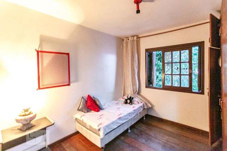 Casa à venda com 1000m², 3 quartos e 1 vagaQuarto 2