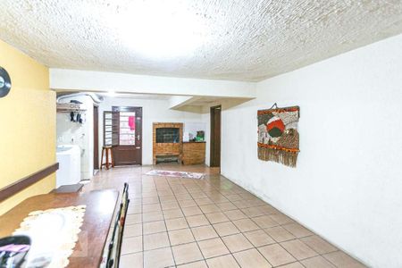 Casa à venda com 1000m², 3 quartos e 1 vagaÁrea de Serviço