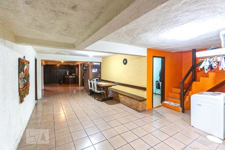 Casa à venda com 1000m², 3 quartos e 1 vagaÁrea de Serviço