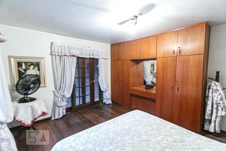 Quarto 1 de casa à venda com 3 quartos, 1000m² em Vila Conceição, Porto Alegre