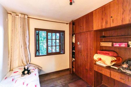 Casa à venda com 1000m², 3 quartos e 1 vagaQuarto 2