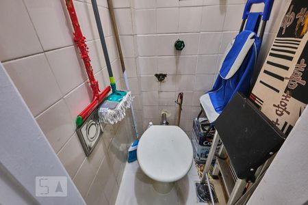 Apartamento à venda com 60m², 2 quartos e sem vagaBanheiro de Serviço