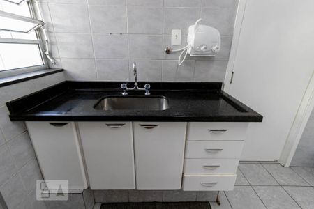 Casa para alugar com 430m², 3 quartos e 6 vagas Casa para alugar com 430m², 3 quartos e 6 vagasCozinha