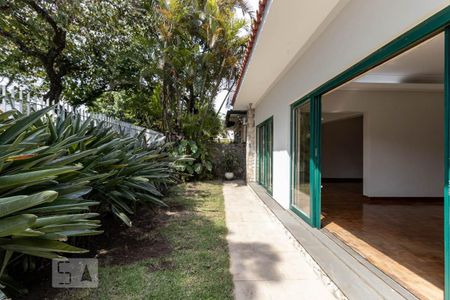 Jardim de casa à venda com 3 quartos, 430m² em Indianópolis, São Paulo
