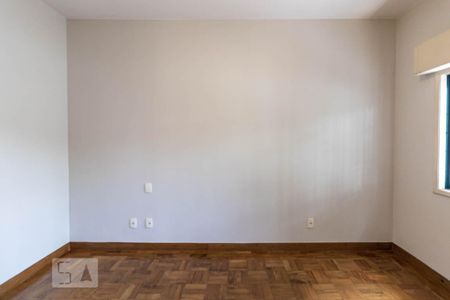 Casa para alugar com 430m², 3 quartos e 6 vagas Casa para alugar com 430m², 3 quartos e 6 vagasQuarto 2