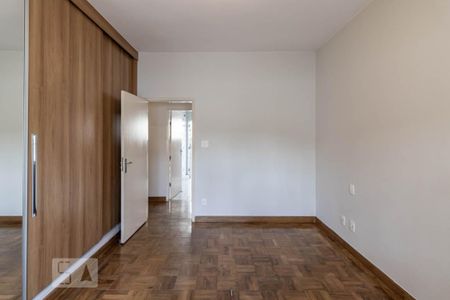 Casa para alugar com 430m², 3 quartos e 6 vagas Casa para alugar com 430m², 3 quartos e 6 vagasQuarto 2
