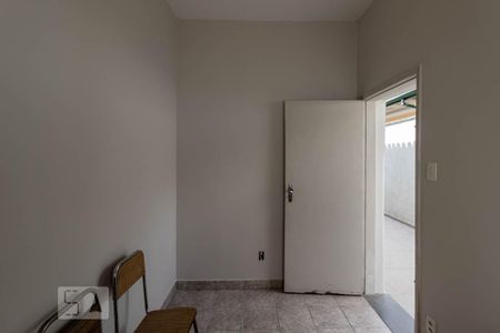 Casa para alugar com 430m², 3 quartos e 6 vagas Casa para alugar com 430m², 3 quartos e 6 vagasQuarto de Apoio