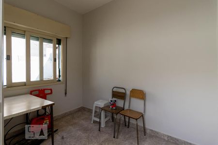 Casa para alugar com 430m², 3 quartos e 6 vagas Casa para alugar com 430m², 3 quartos e 6 vagasQuarto de Apoio
