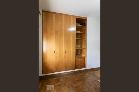Casa para alugar com 430m², 3 quartos e 6 vagas Casa para alugar com 430m², 3 quartos e 6 vagasQuarto 1