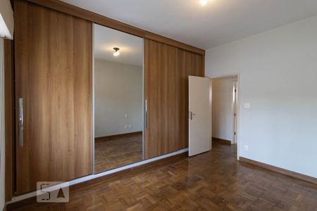 Casa para alugar com 430m², 3 quartos e 6 vagas Casa para alugar com 430m², 3 quartos e 6 vagasQuarto 2
