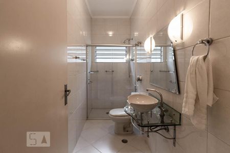 Casa para alugar com 430m², 3 quartos e 6 vagas Casa para alugar com 430m², 3 quartos e 6 vagasBanheiro Social