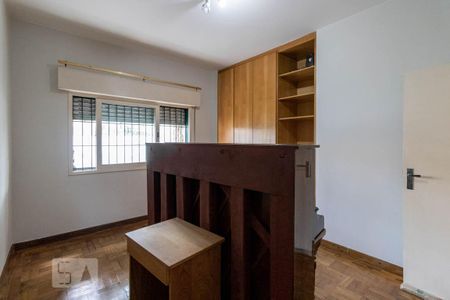 Casa para alugar com 430m², 3 quartos e 6 vagas Casa para alugar com 430m², 3 quartos e 6 vagasQuarto 1