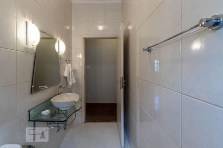 Casa para alugar com 430m², 3 quartos e 6 vagas Casa para alugar com 430m², 3 quartos e 6 vagasBanheiro Social