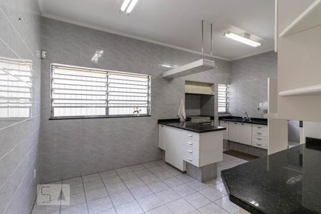 Casa para alugar com 430m², 3 quartos e 6 vagas Casa para alugar com 430m², 3 quartos e 6 vagasCozinha