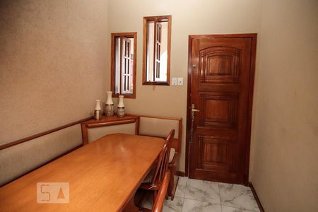 Sala de casa à venda com 2 quartos, 250m² em Lins de Vasconcelos, Rio de Janeiro