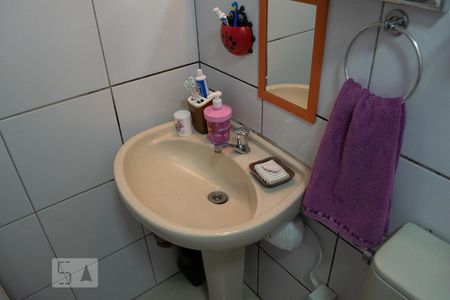 Apartamento à venda com 52m², 2 quartos e 1 vagaBANHEIRO