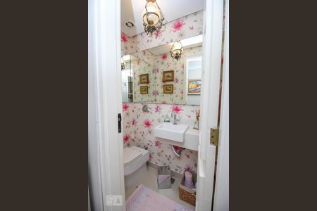 Apartamento à venda com 400m², 6 quartos e 2 vagasLavabo