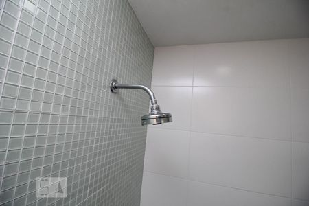 Apartamento à venda com 400m², 6 quartos e 2 vagasChuveiro