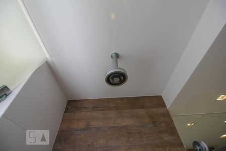 Apartamento à venda com 400m², 6 quartos e 2 vagasChuveiro
