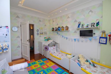 Apartamento à venda com 400m², 6 quartos e 2 vagasQuarto 3