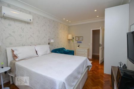 Apartamento à venda com 400m², 6 quartos e 2 vagasQuarto 5