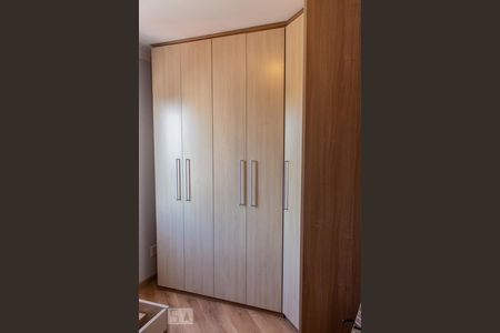 Armário de apartamento para alugar com 2 quartos, 52m² em Vila Principe de Gales, Santo André