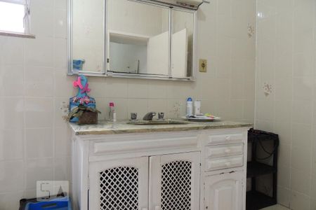 Casa à venda com 450m², 4 quartos e 8 vagasBanheiro da Suíte