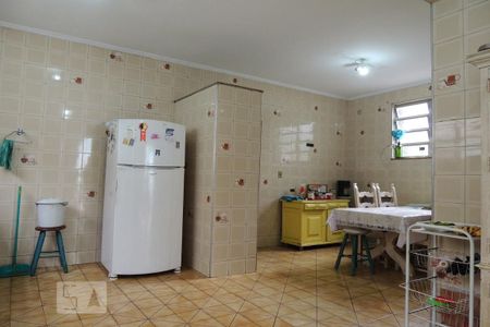 Casa à venda com 450m², 4 quartos e 8 vagasCozinha - Armários