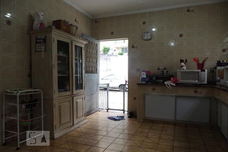 Casa à venda com 450m², 4 quartos e 8 vagasCozinha - Armários