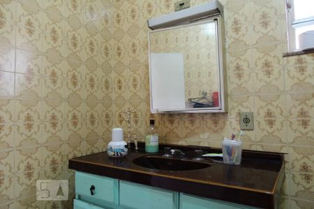 Casa à venda com 450m², 4 quartos e 8 vagasBanheiro Social